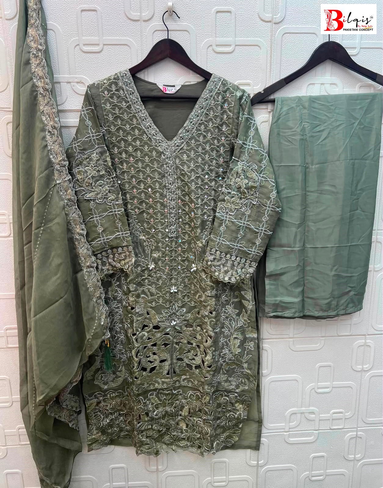 B 285 A To D Bilqis Chiffon Pakistani Readymade Suits Supplier India