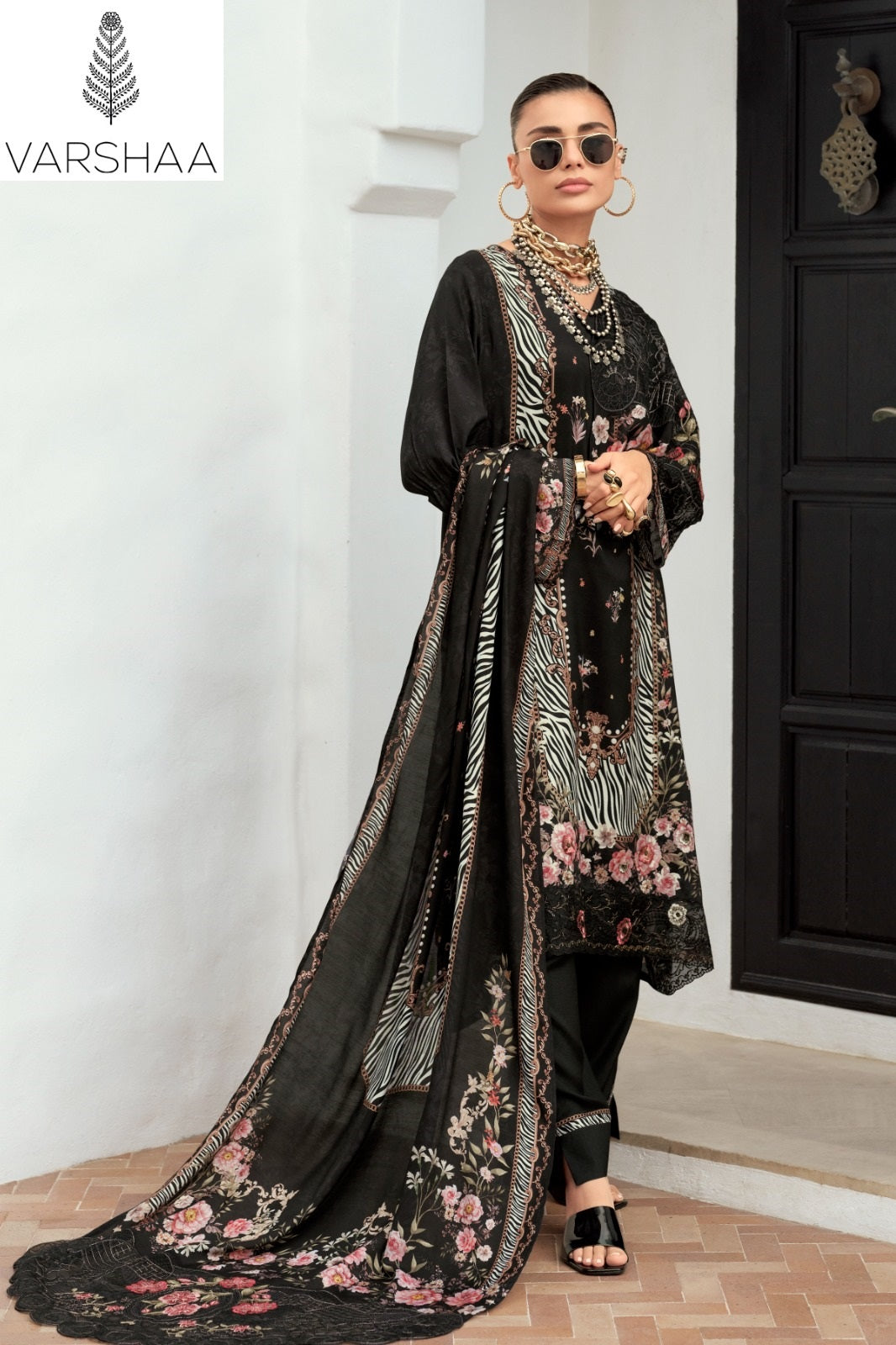 Beautiful People Varshaa Viscose Muslin Pakistani Patch Work Suits Exporter Gujarat