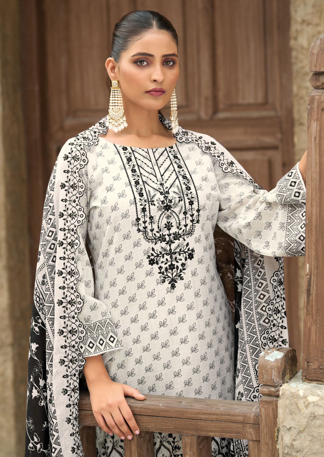 Bin Saeed Vol 23 Lawn Collection Shree Fabs Cotton Karachi Salwar Suits Manufacturer Gujarat