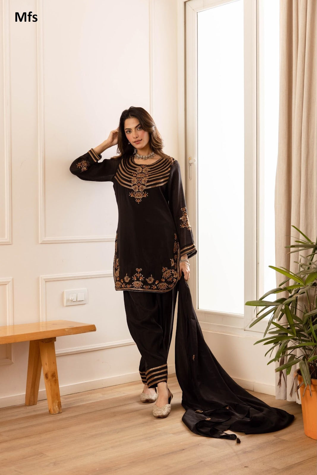 Chanderi 211026 Mfs Mul Readymade Suits Exporter India