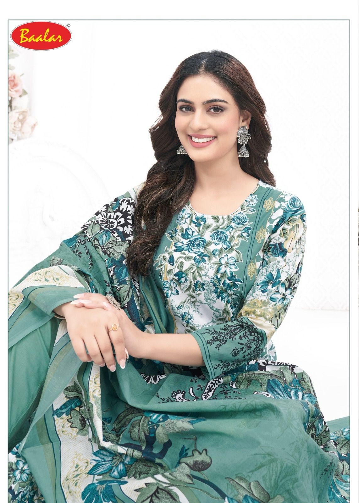 कॉटन वॉल्यूम 12 बालर लॉन कराची सलवार सूट थोक मूल्य