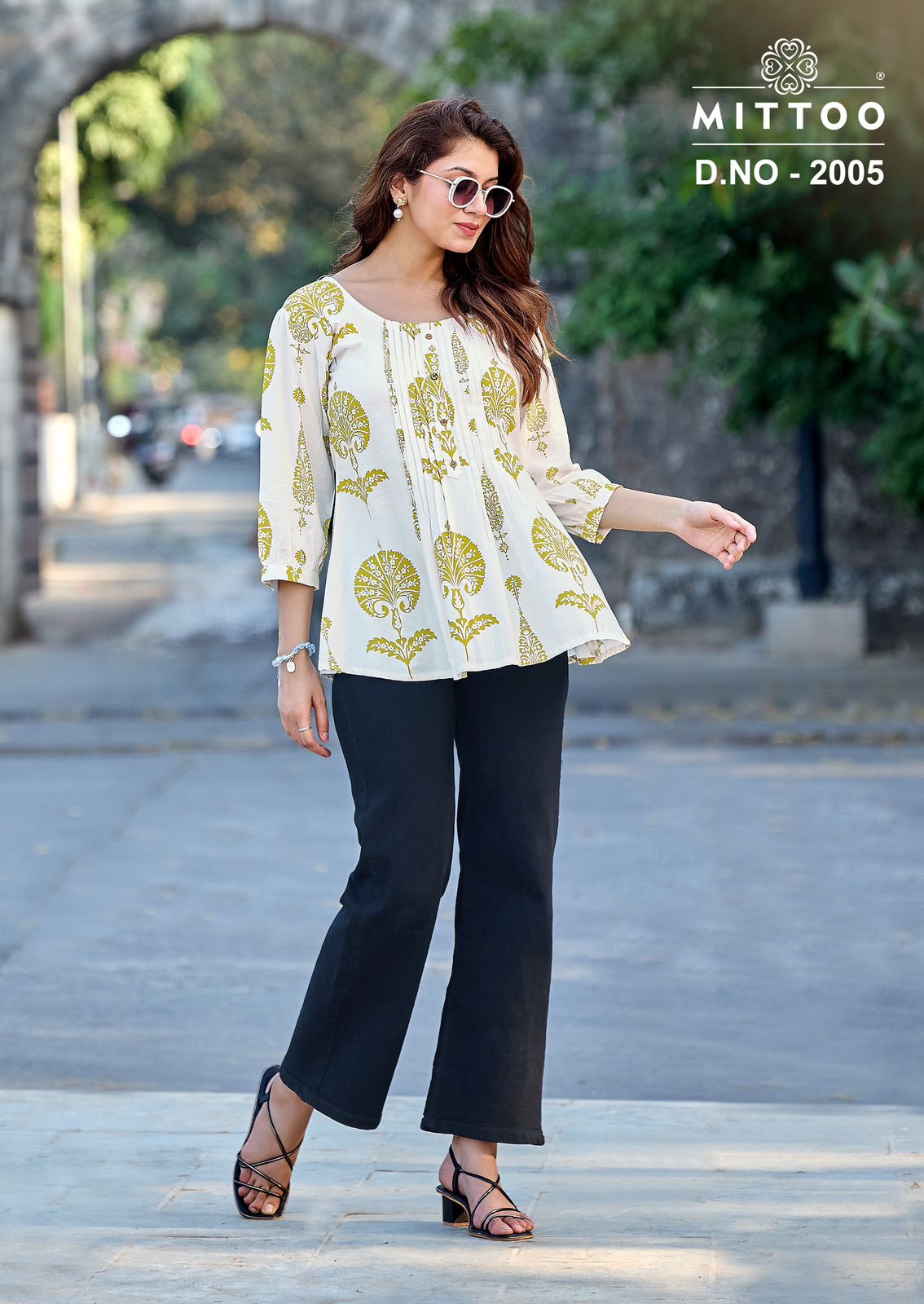 Crispy Mittoo Rayon Fancy Tops Wholesaler