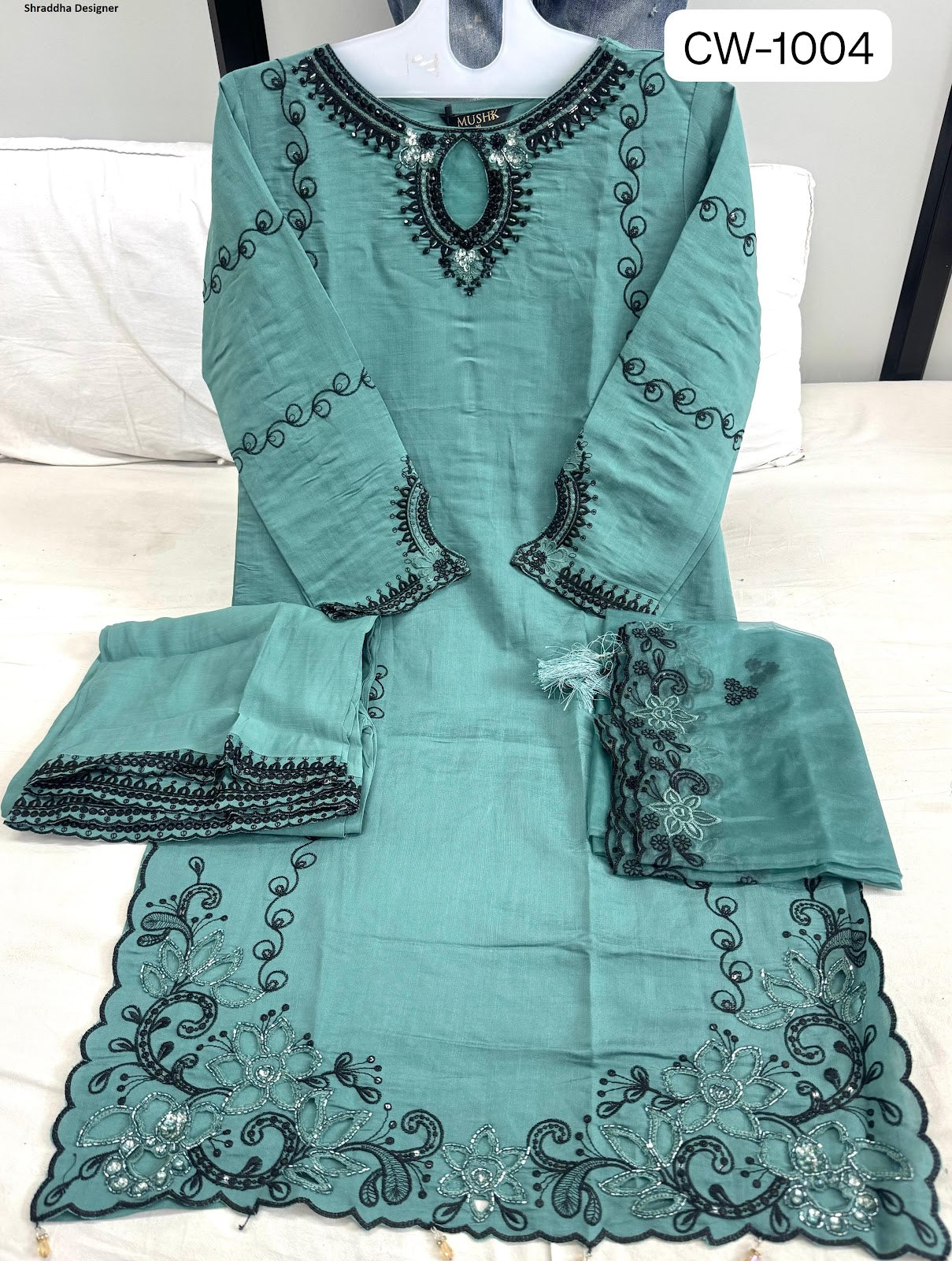 Cw-1004 Mushk Shraddha Designer Jacquard Silk Pakistani Readymade Suits Wholesale Rate