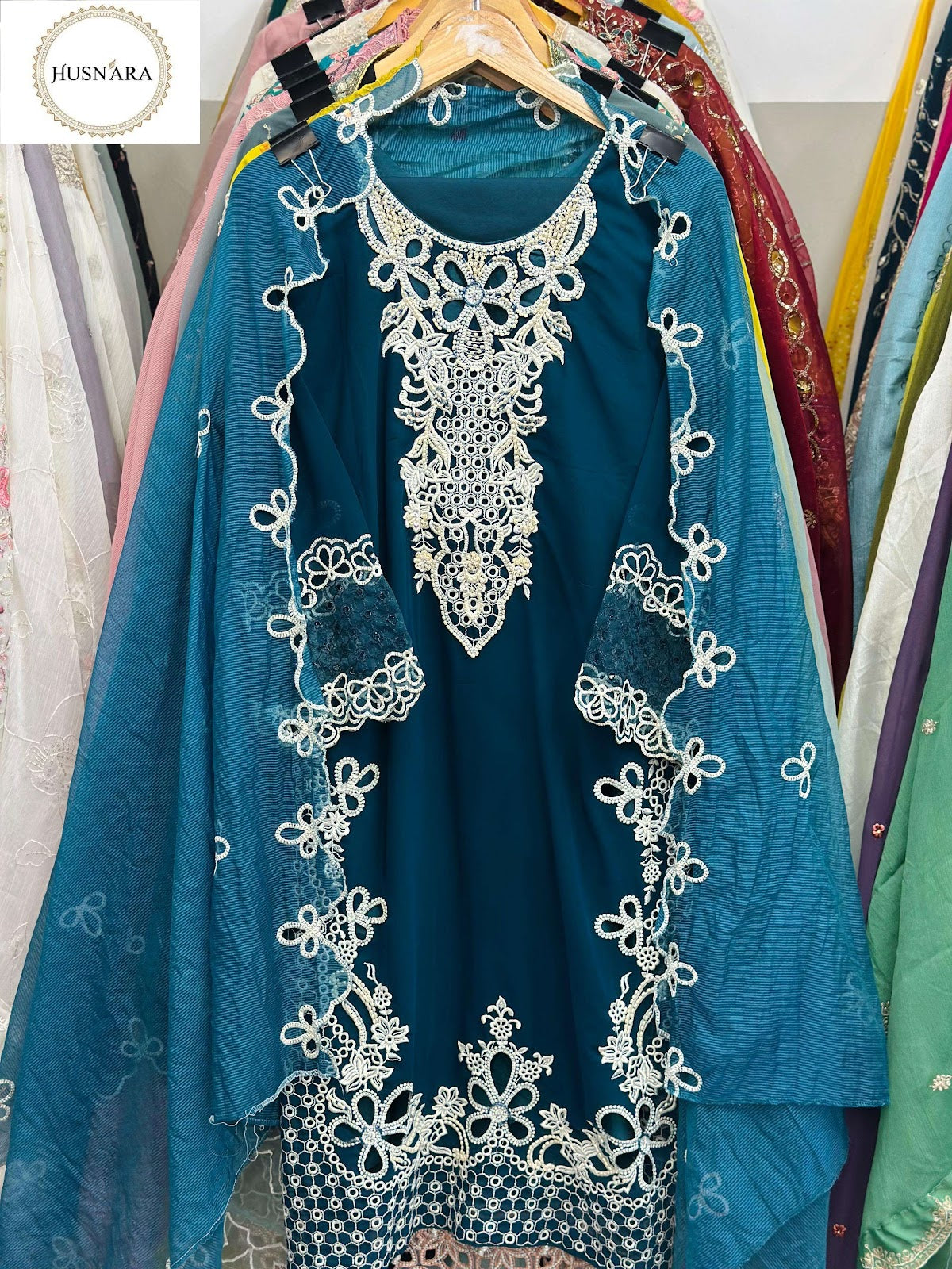 D No 5541 Husnara Georgette Pakistani Readymade Suits Wholesaler