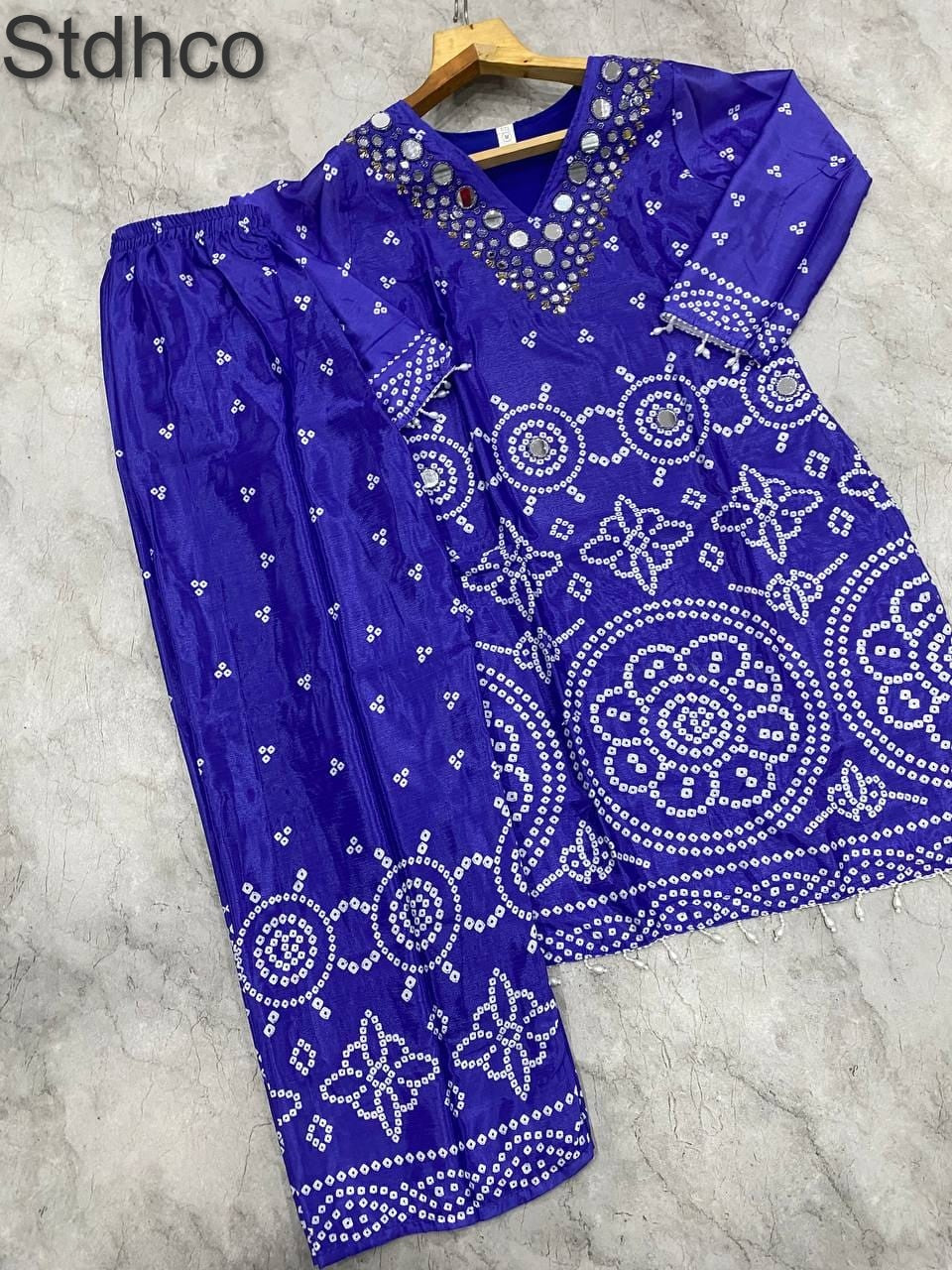Dc-122 Stdhco Crush Co Ord Set Exporter Ahmedabad