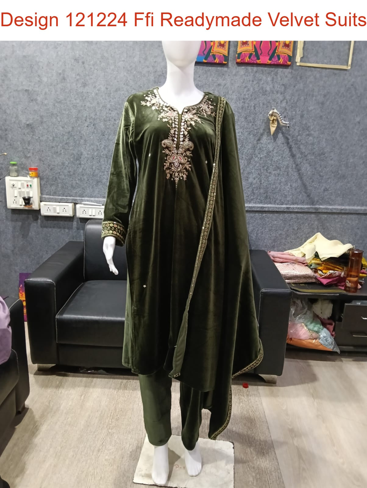 Design 121224 Ffi Readymade Velvet Suits Supplier India