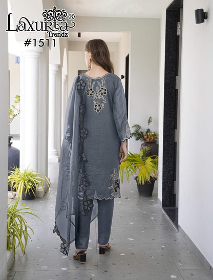 Design 1511 Laxuria Trendz Georgette Pakistani Readymade Suits Wholesale Rate