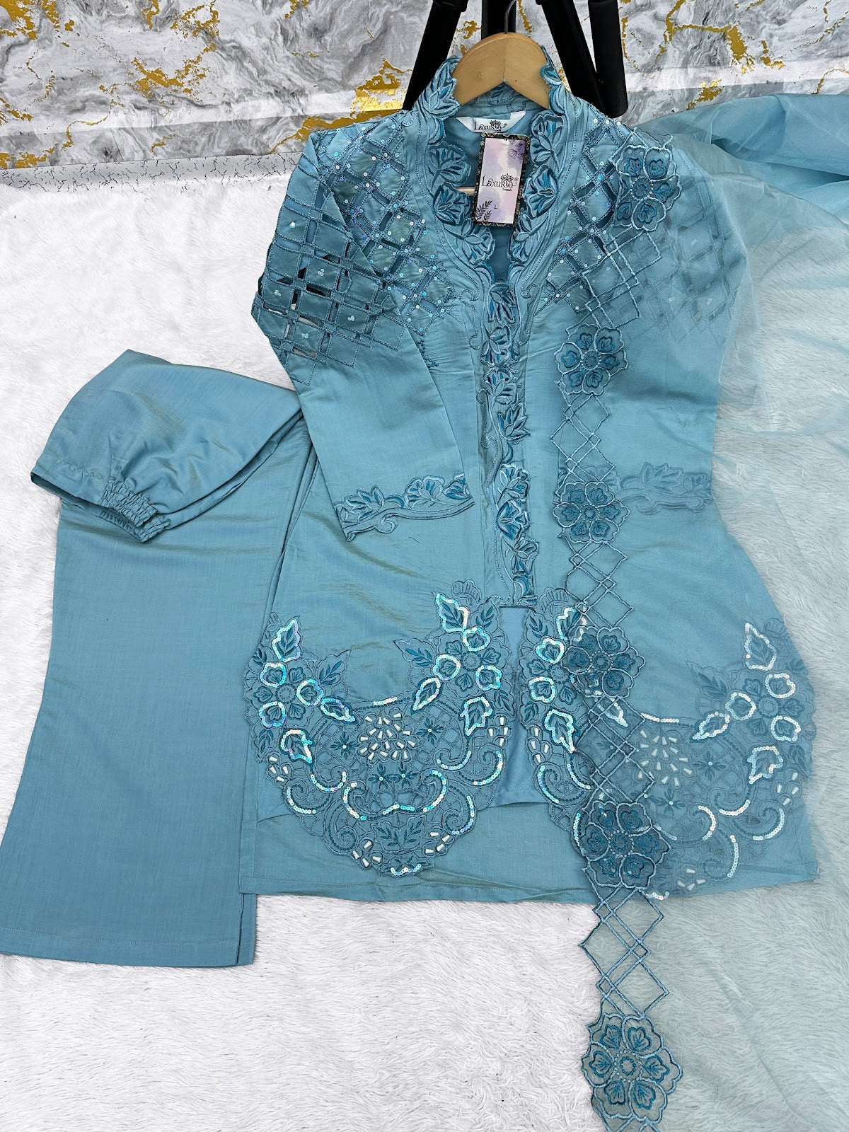 Design 1555 Laxuria Trendz Roman Simmer Pakistani Readymade Suits Supplier India