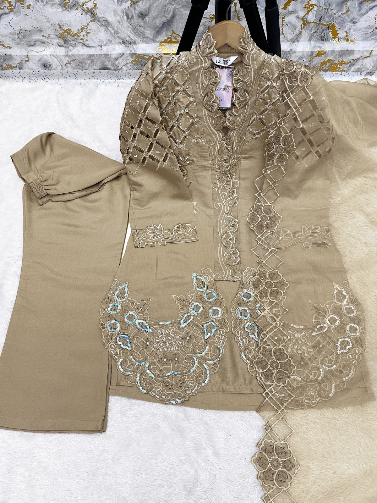 Design 1555 Laxuria Trendz Roman Simmer Pakistani Readymade Suits Supplier India