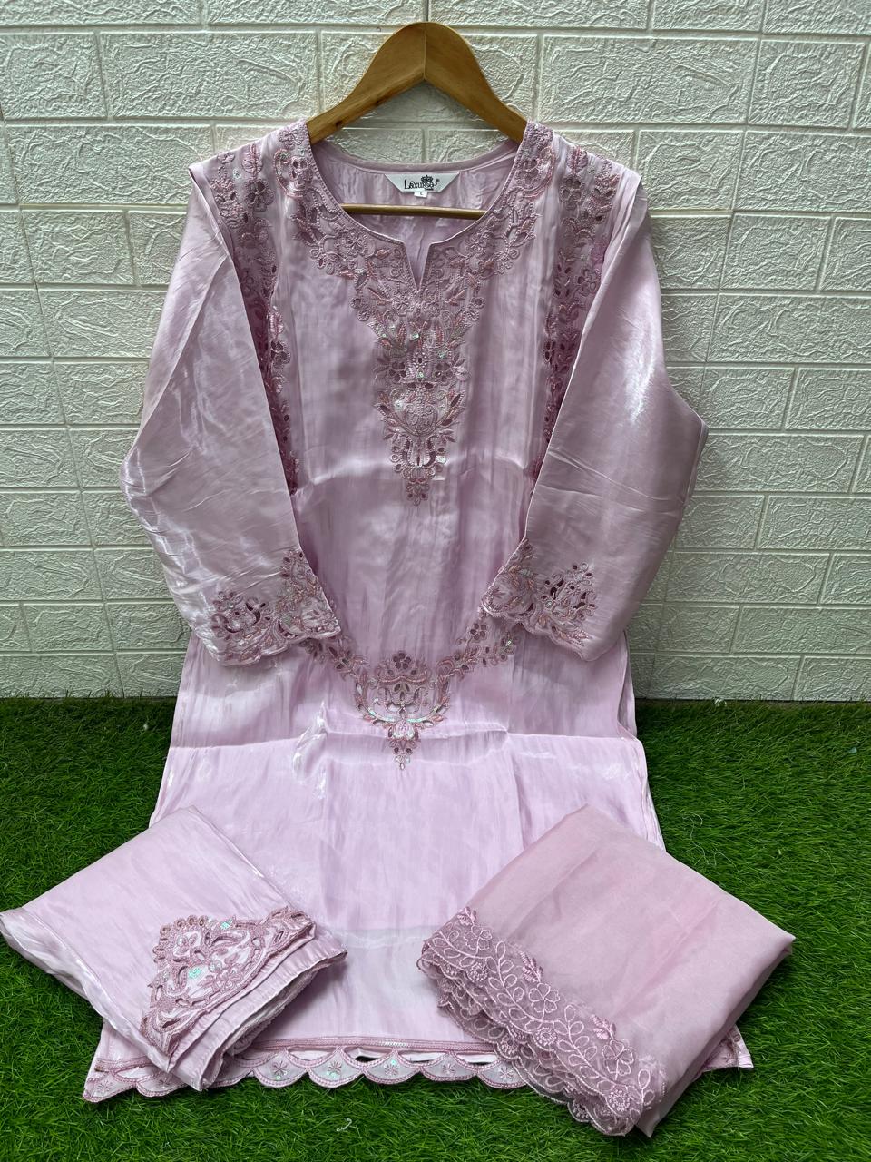 Design 1568 Laxuria Trendz Imported Pakistani Readymade Suits Exporter Ahmedabad