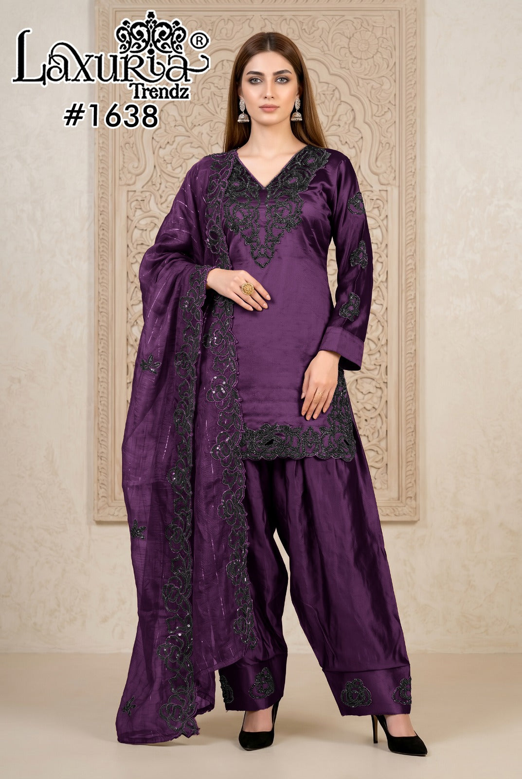 Design 1638 Laxuria Trendz Rangila Pakistani Readymade Suits Wholesale Rate
