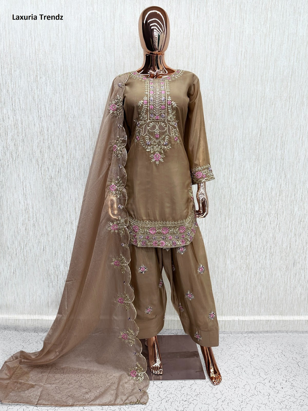 Design 1645 Laxuria Trendz Silk Pakistani Readymade Suits Supplier India
