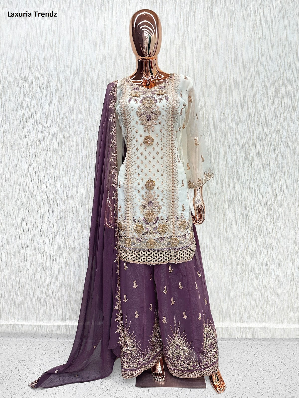 Design 1673 Laxuria Trendz Simmer Pakistani Readymade Suits Manufacturer India