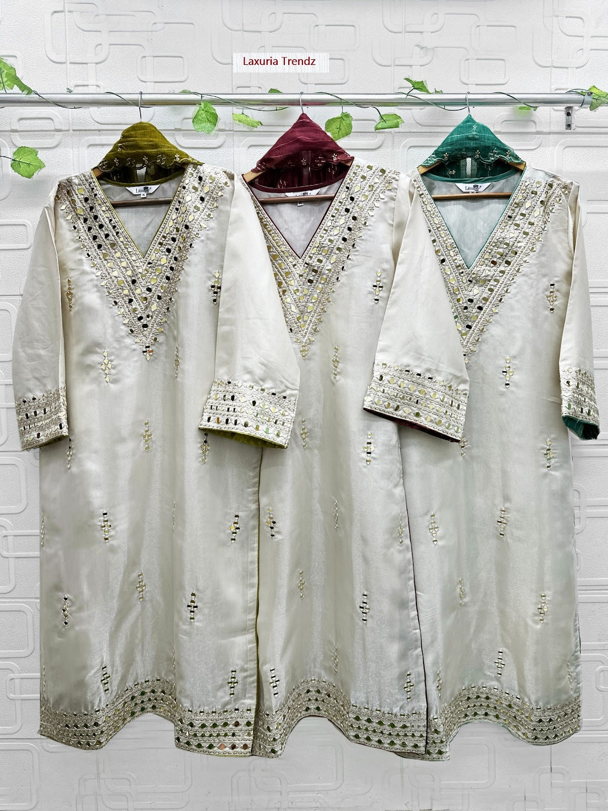 Design 1700 Laxuria Trendz Roman Pakistani Readymade Suits Supplier