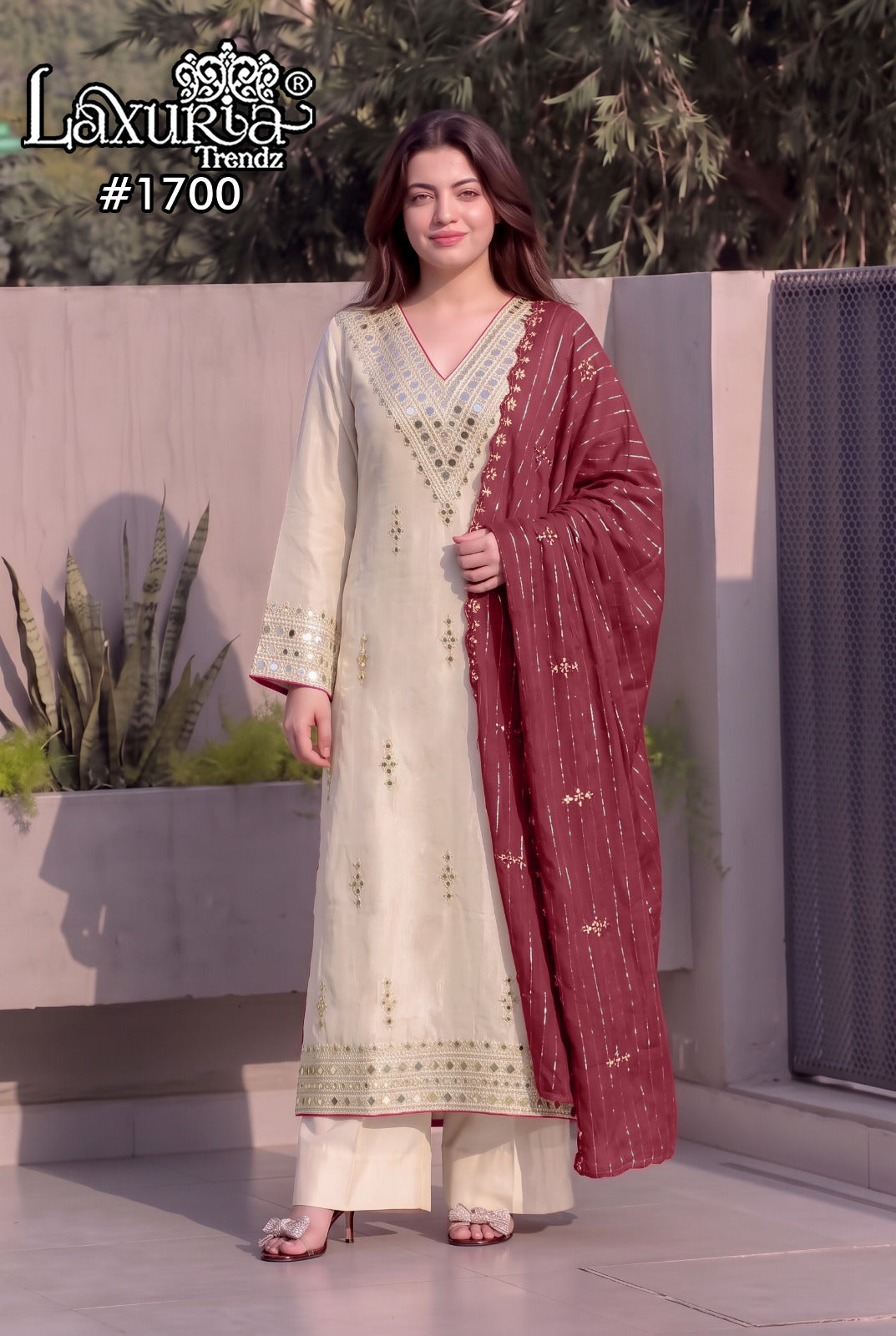 Design 1700 Laxuria Trendz Roman Pakistani Readymade Suits Supplier