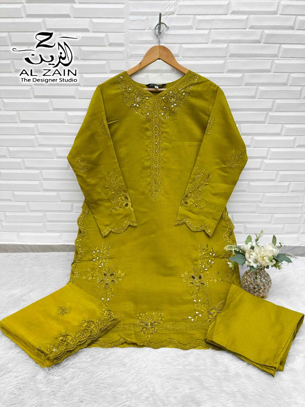 Design 272736 Al Zain Viscose Slub Pakistani Readymade Suits Supplier Ahmedabad