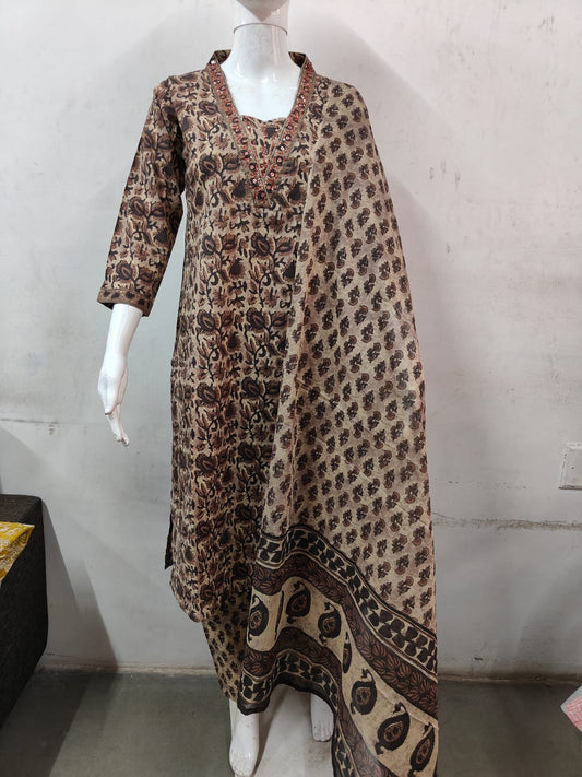 Design Neck Ladli Cambric Readymade Pant Style Suits Wholesaler Gujarat