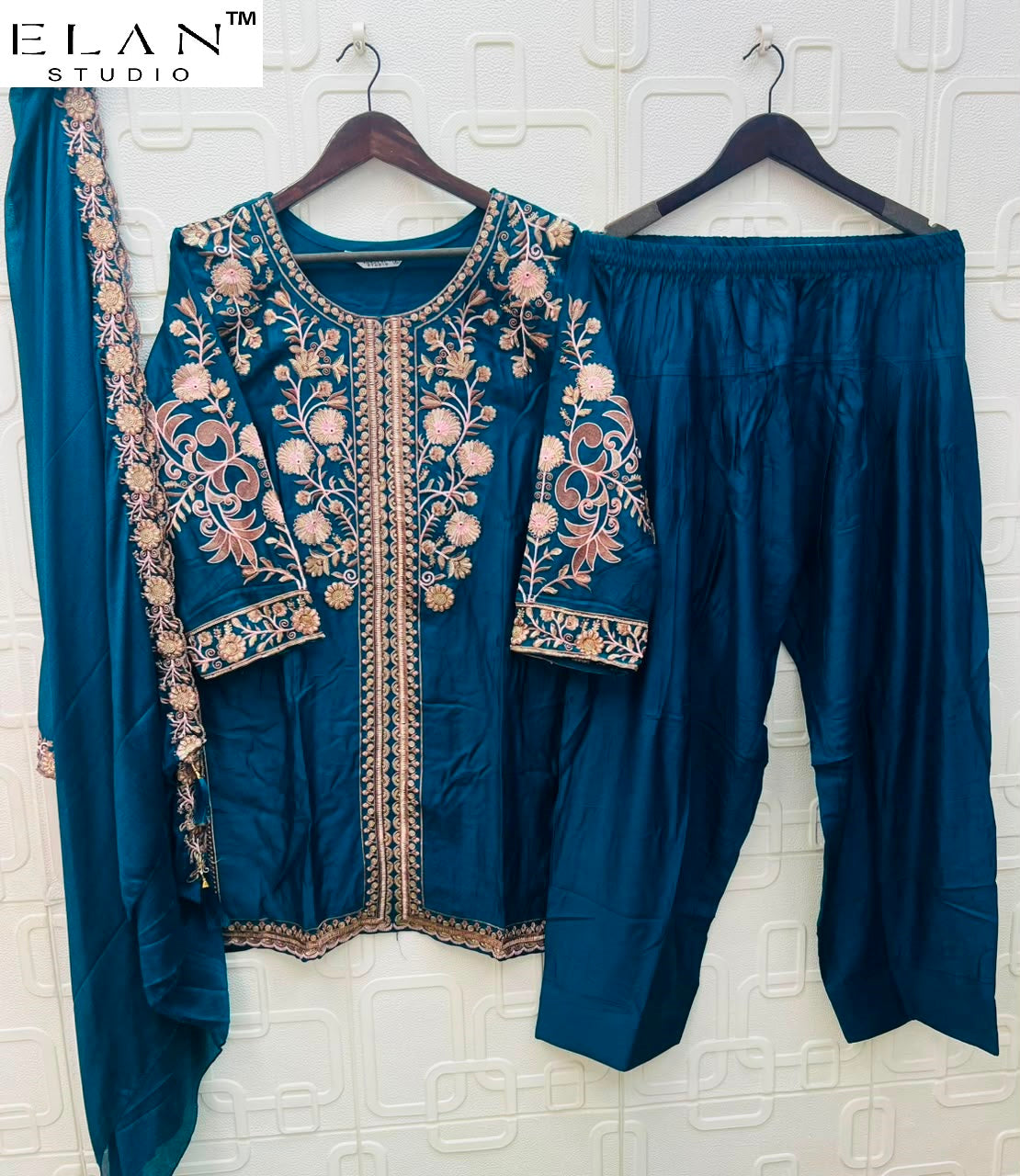 E 56 Elan Studio Gaji Silk Pakistani Readymade Suits Supplier
