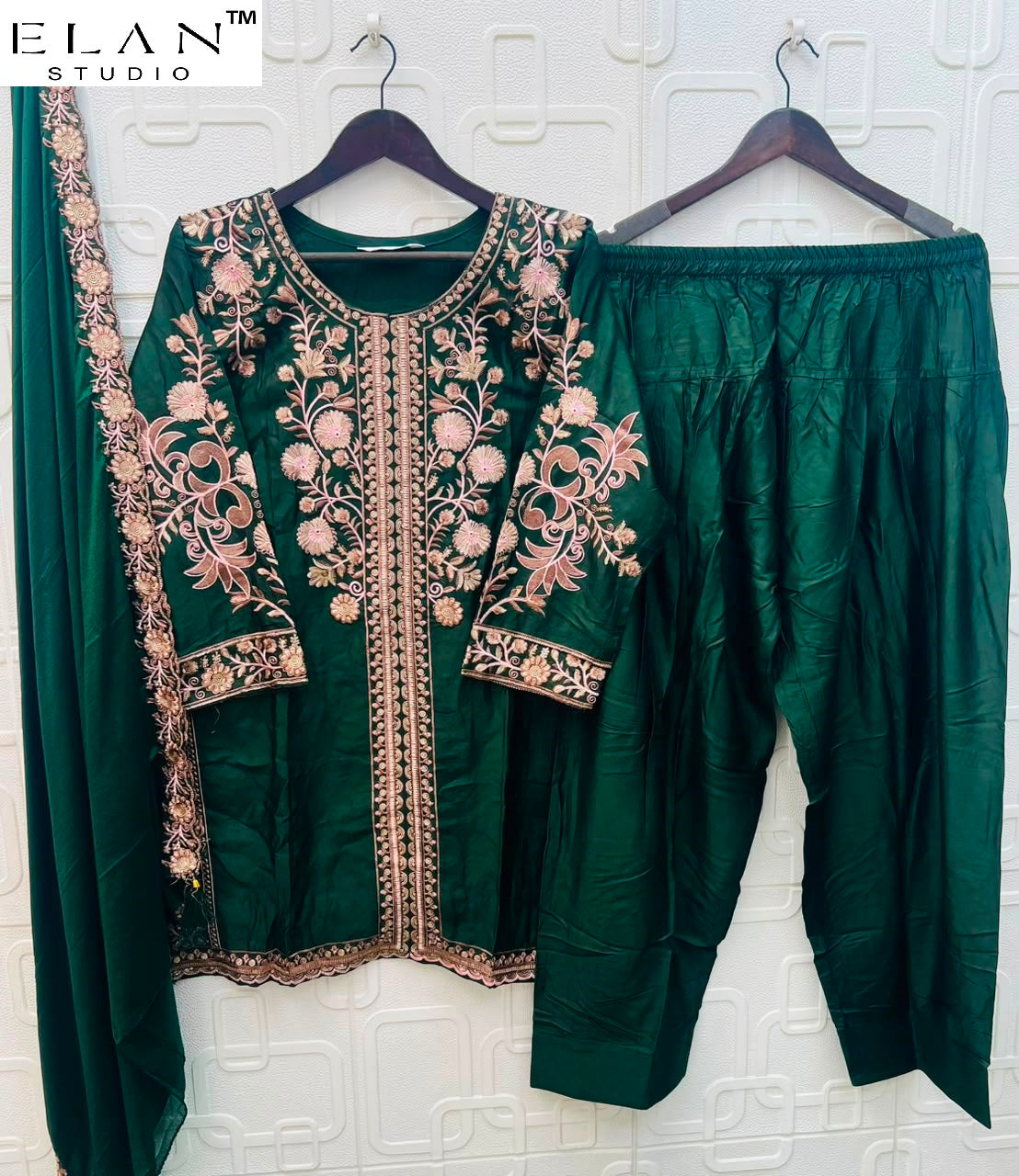 E 56 Elan Studio Gaji Silk Pakistani Readymade Suits Supplier