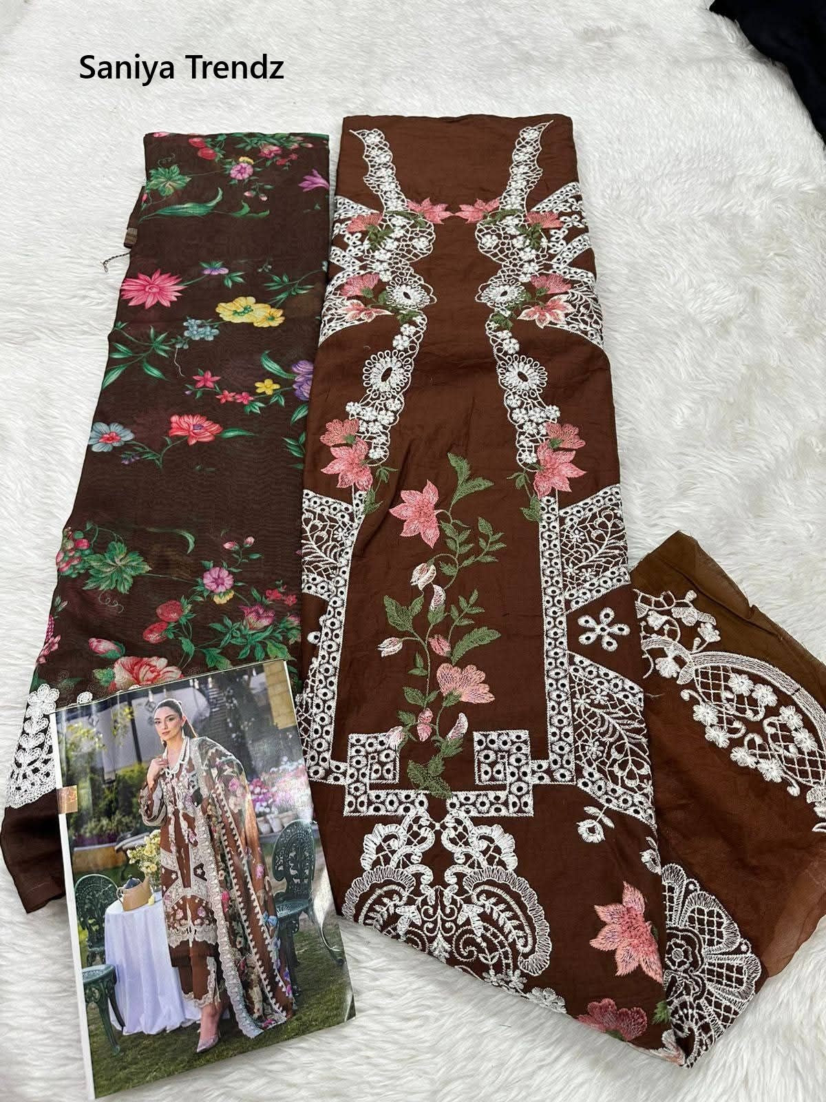 Elaf Vol 29 Dn 29001 Saniya Trendz Cotton Pakistani Salwar Suits Wholesaler Gujarat