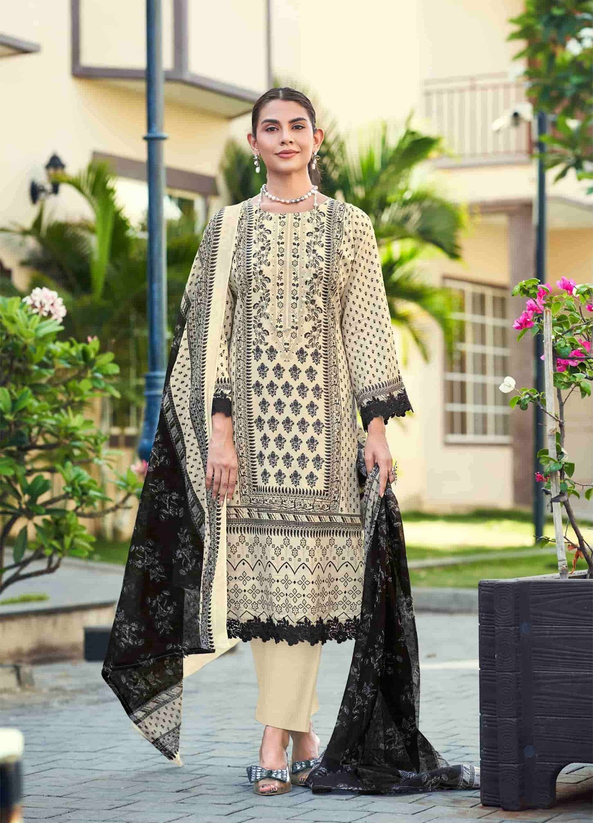 Elliza Vol 57 Jash Lawn Karachi Salwar Suits Supplier India