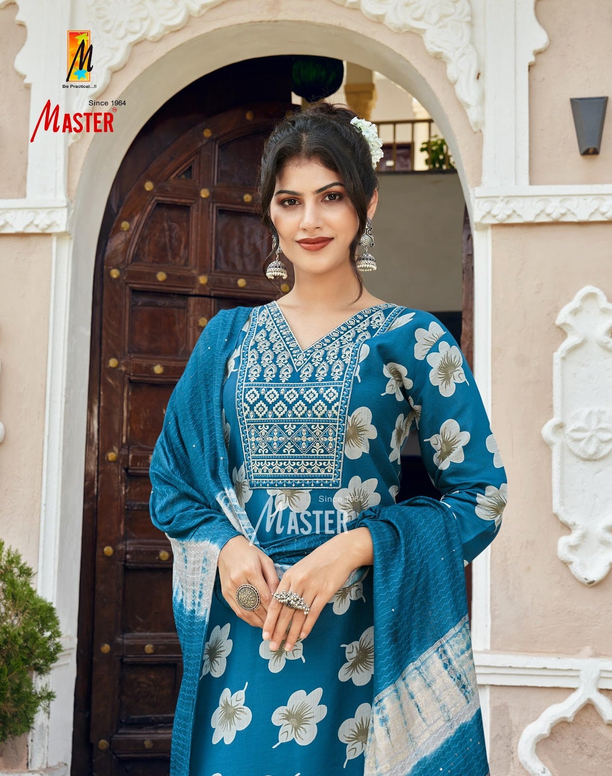 Fantastic Master Vertican Readymade Pant Style Suits Wholesaler India