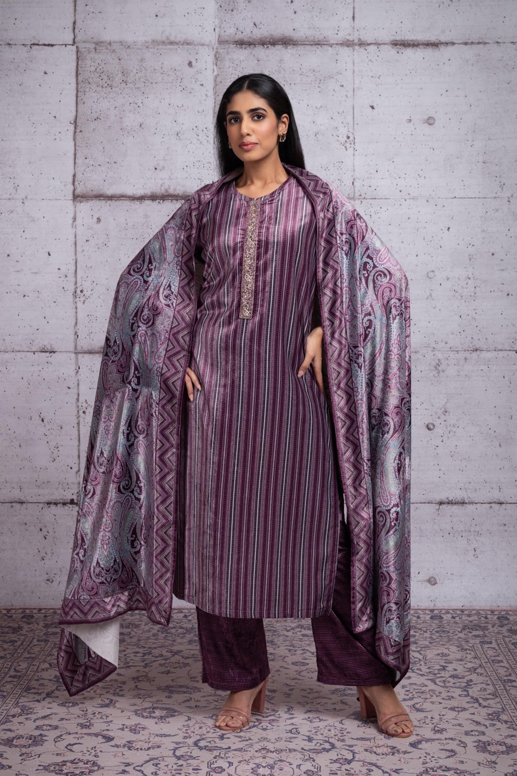 Fareek Naariti Velvet Suits Wholesale
