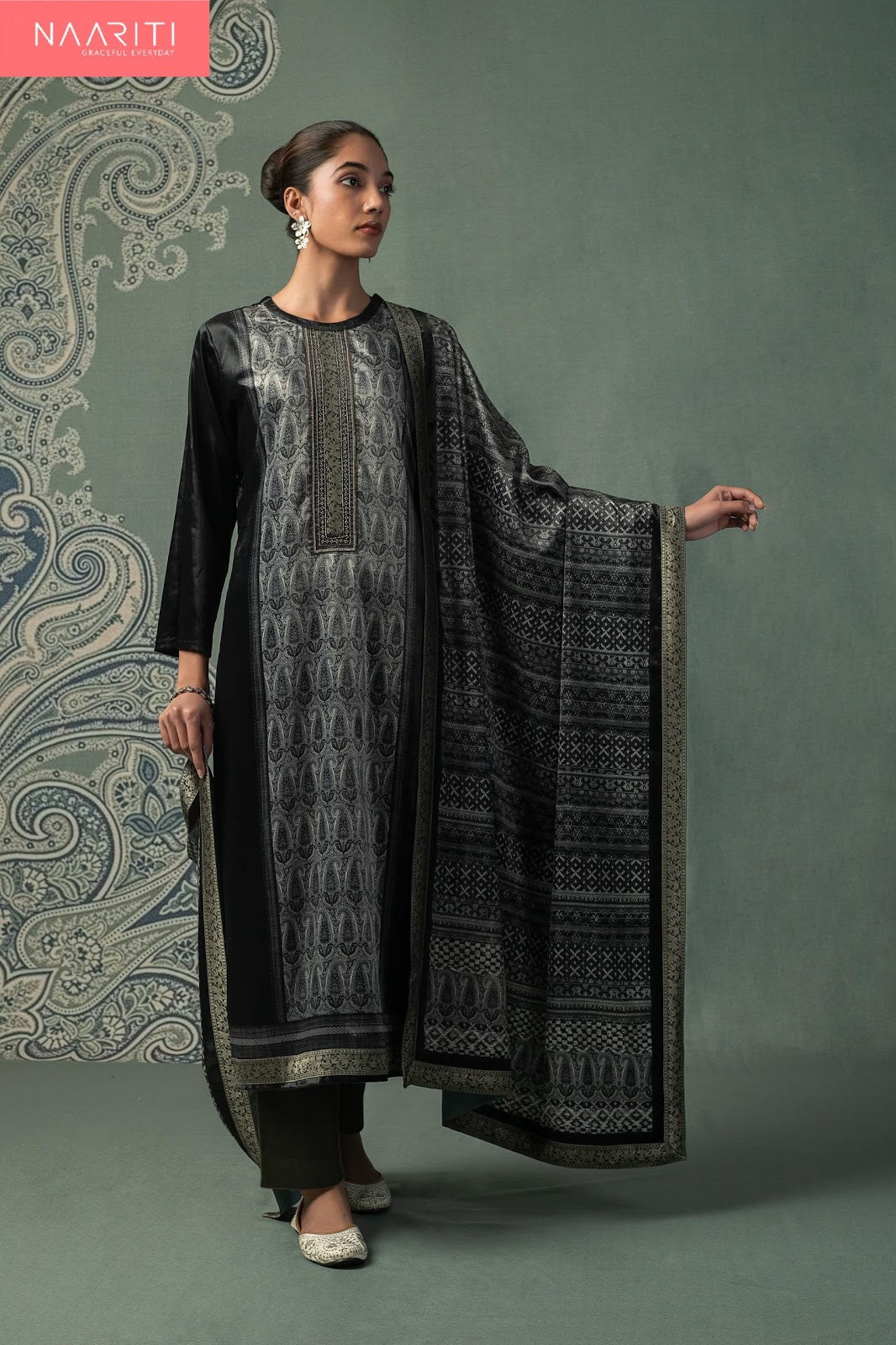 Faroh Naariti Velvet Suits Exporter Gujarat