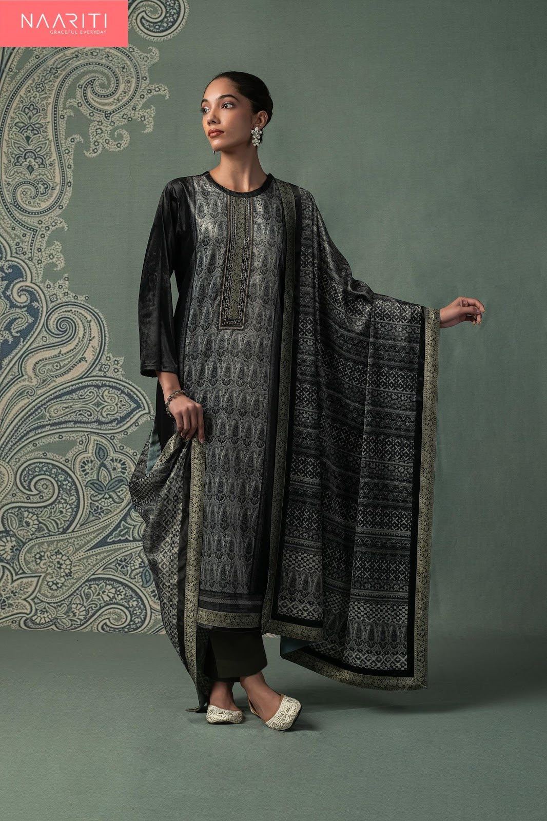 Faroh Naariti Velvet Suits Exporter Gujarat