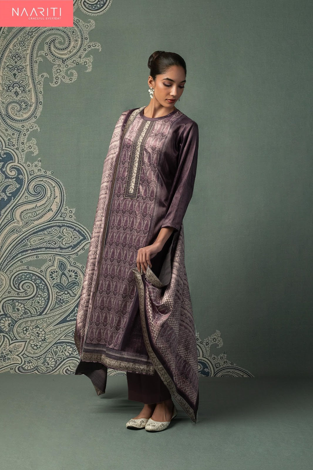 Faroh Naariti Velvet Suits Exporter Gujarat