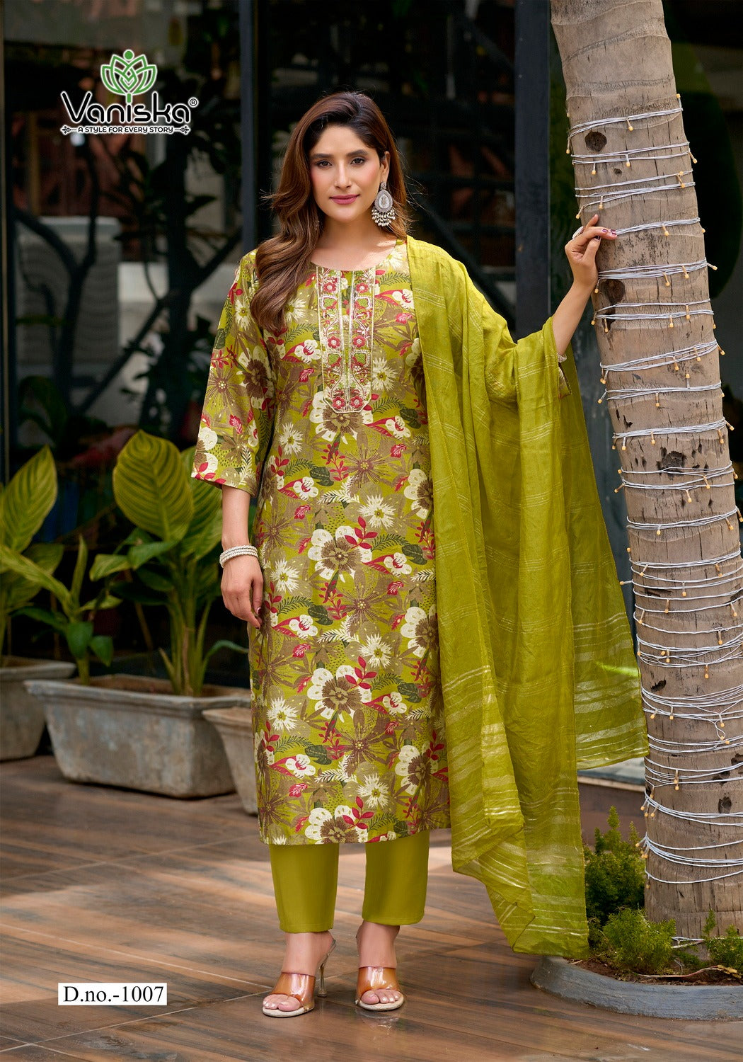 Fiona Vaniska Vertican Readymade Pant Style Suits Supplier