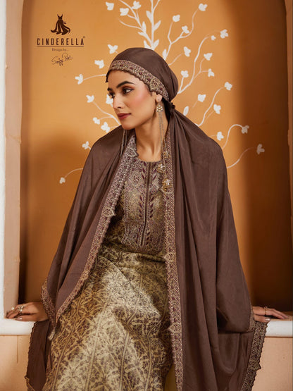 Glorious Cinderella Silk Pant Style Suits Supplier