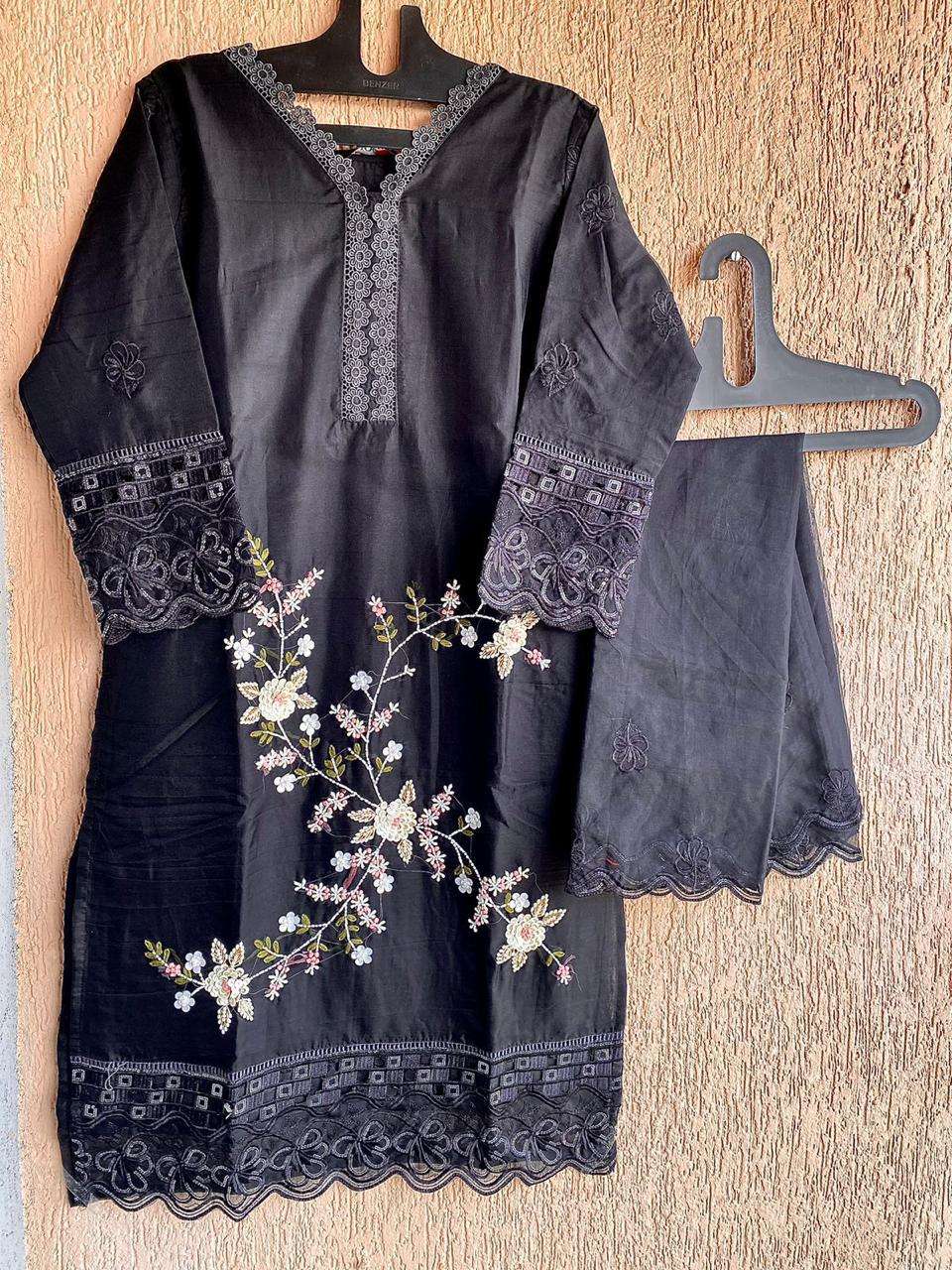 Hf 82 Hoor Tex Organza Pakistani Readymade Suits Supplier