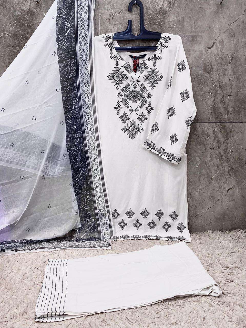 Hf 832 Hoor Tex Reyon Pakistani Readymade Suits Manufacturer Gujarat