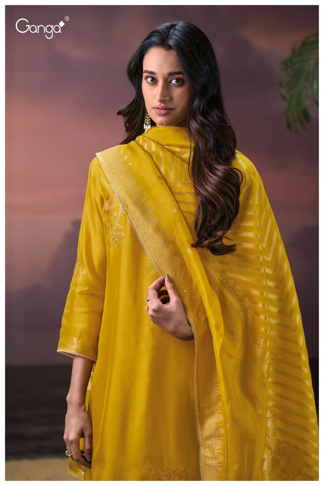 Himangi 3948 Ganga Silk Jacquard Plazzo Style Suits Exporter Ahmedabad
