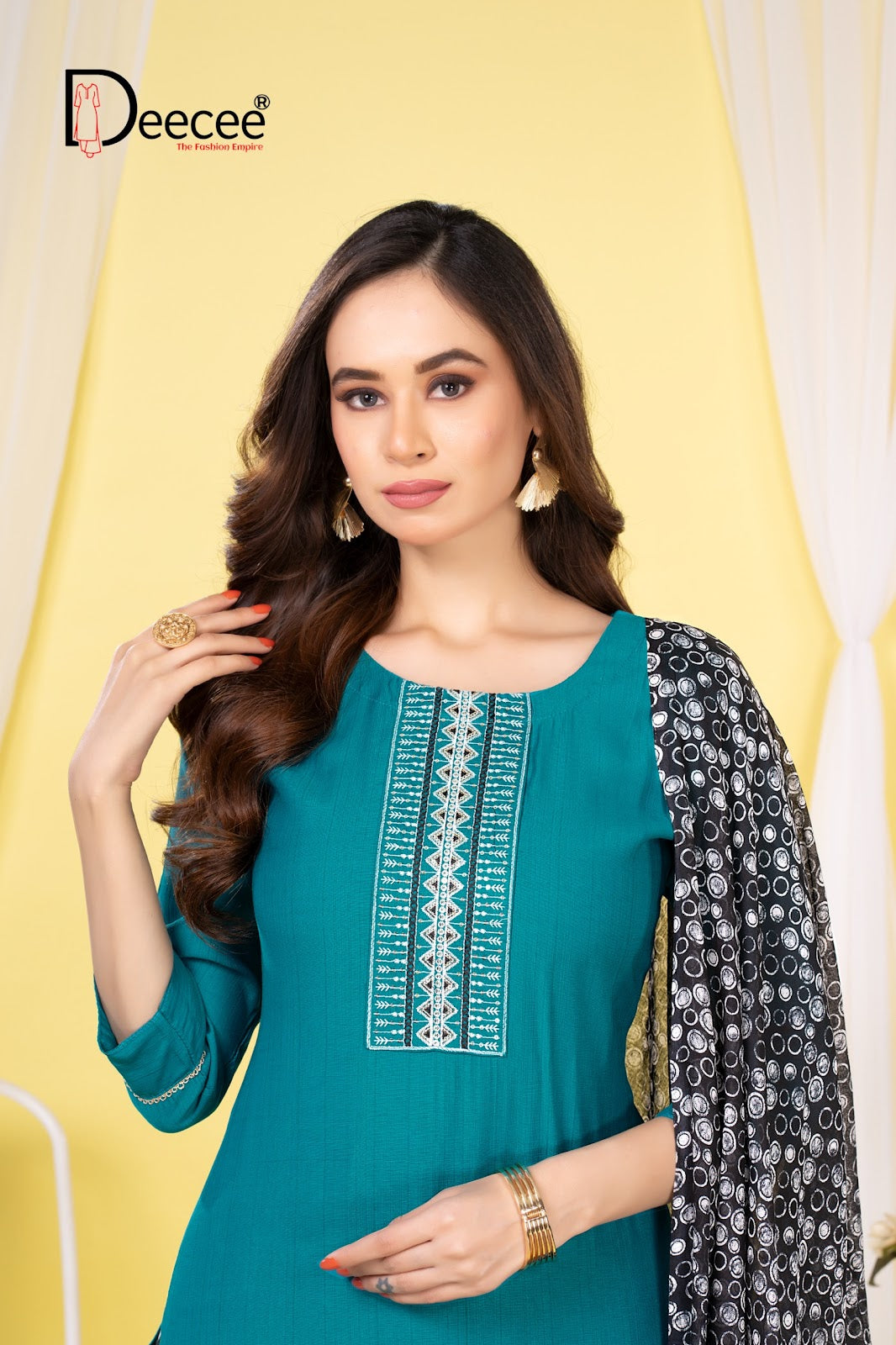 Ice Look Deecee Vatican Readymade Suits Wholesaler Gujarat