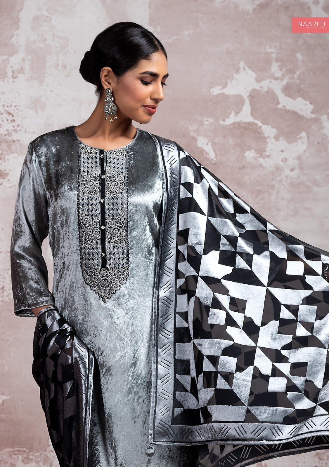 Iritya Naariti Velvet Suits Manufacturer Gujarat
