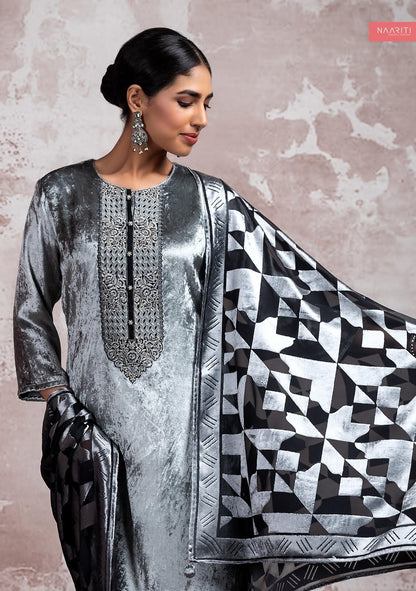 Iritya Naariti Velvet Suits Manufacturer Gujarat