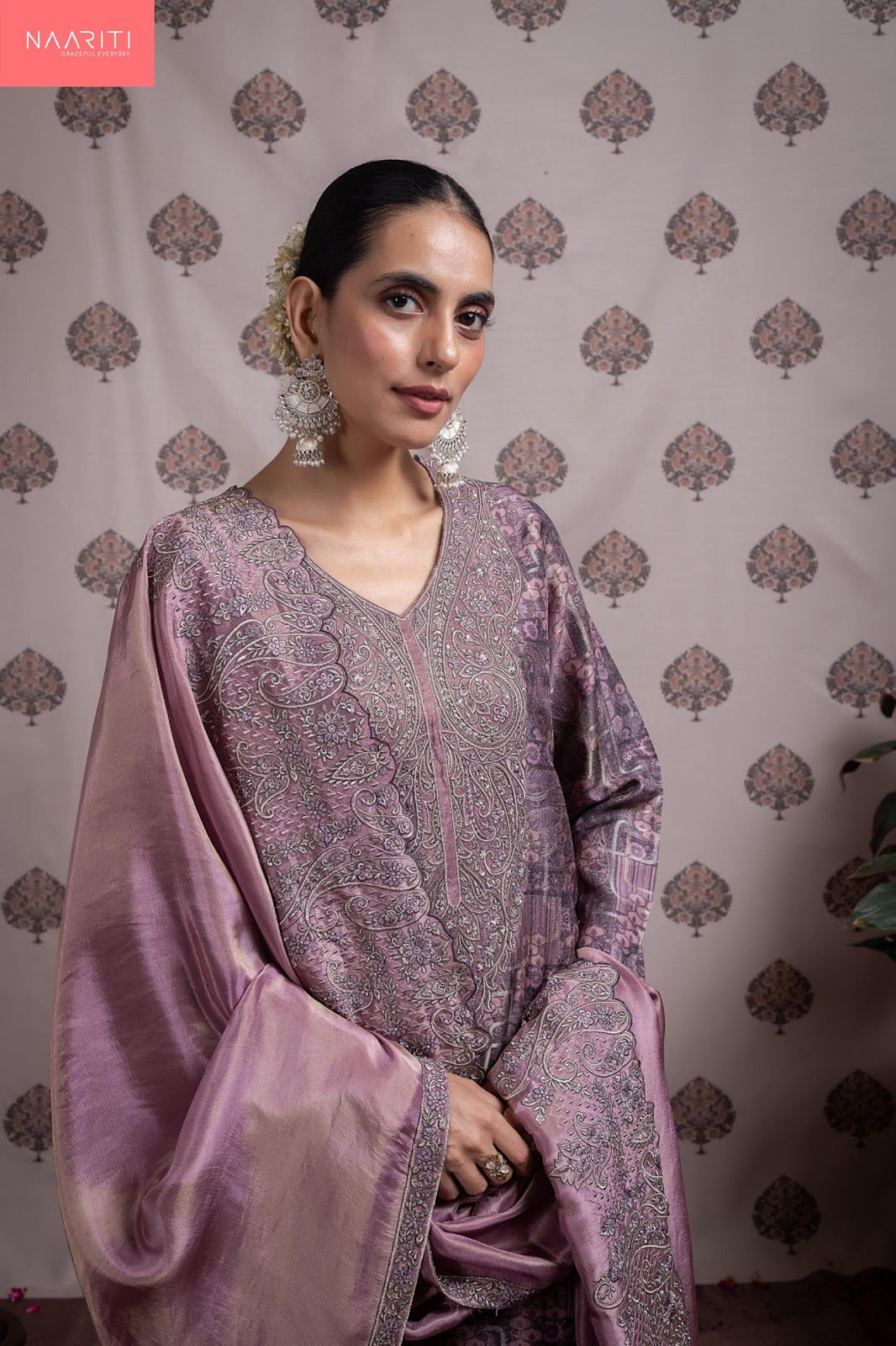 Itara Naariti Silk Jacquard Pant Style Suits Supplier India