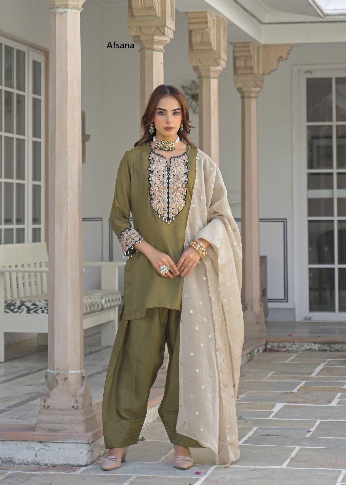 Jardosi Afsana Viscose Pakistani Readymade Suits Wholesale Price