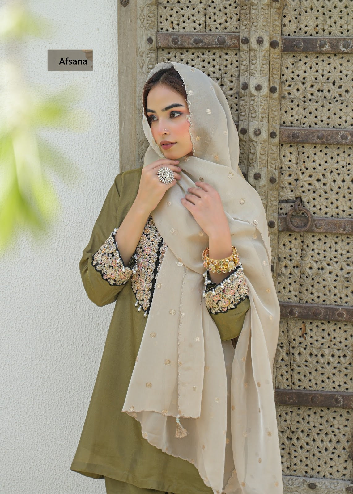 Jardosi Afsana Viscose Pakistani Readymade Suits Wholesale Price