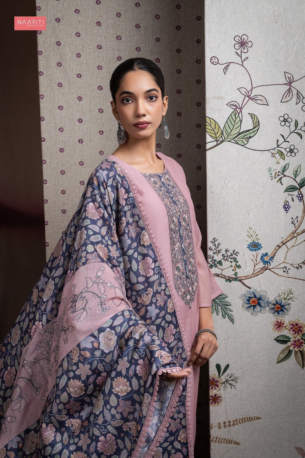 Jivna Naariti Feather Pant Style Suits Supplier