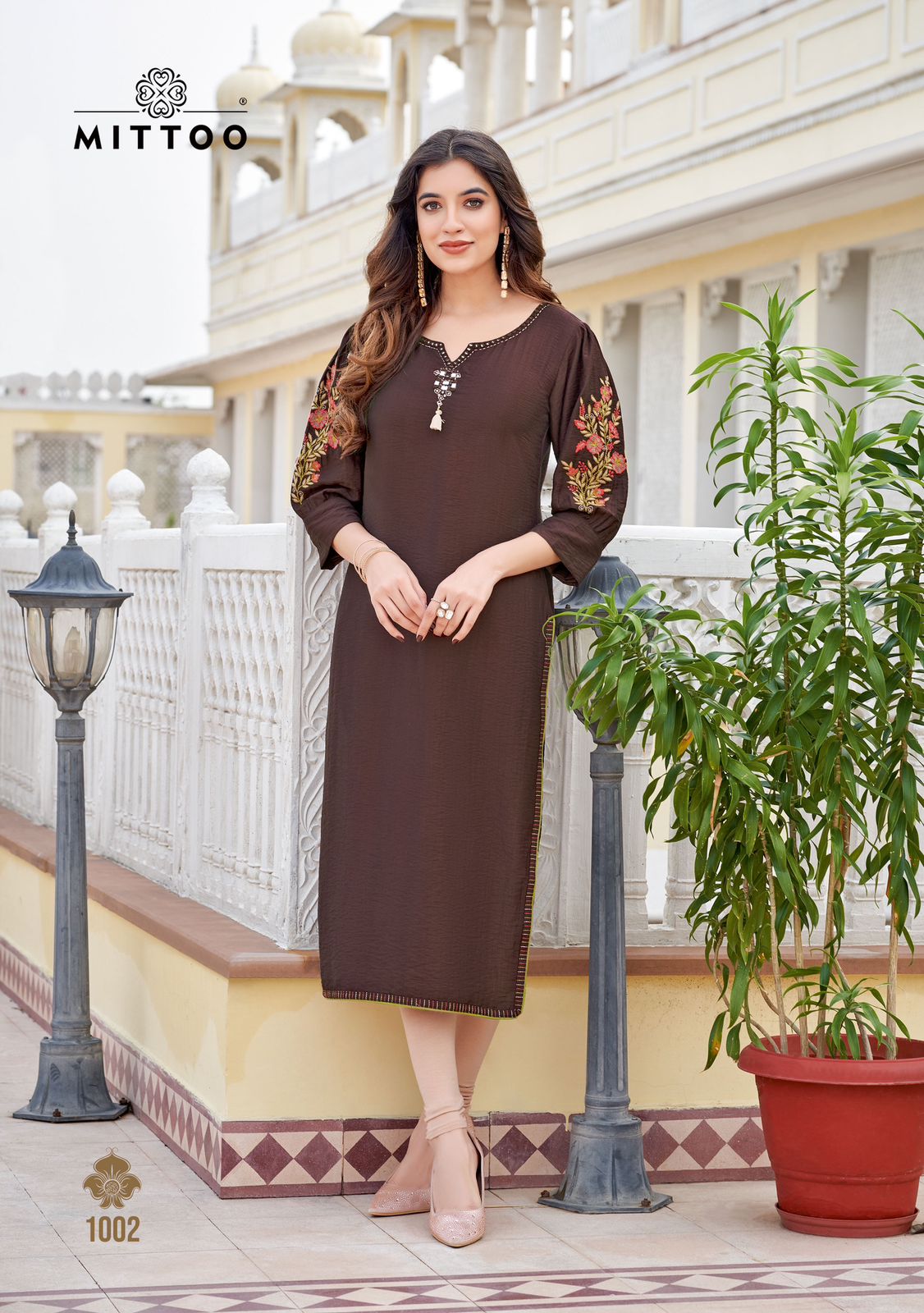Kaamiya Mittoo Rayon Long Straight Kurti Supplier Ahmedabad