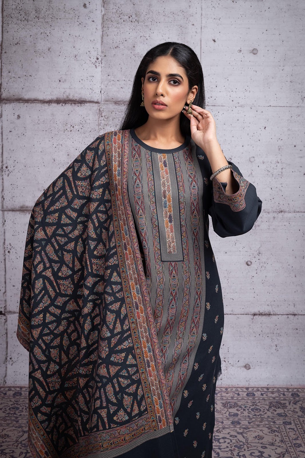 Karissa Naariti Woven Pashmina Suits Exporter Gujarat