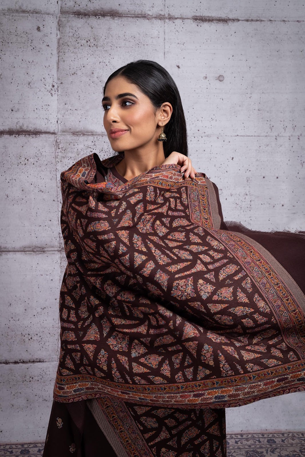 Karissa Naariti Woven Pashmina Suits Exporter Gujarat