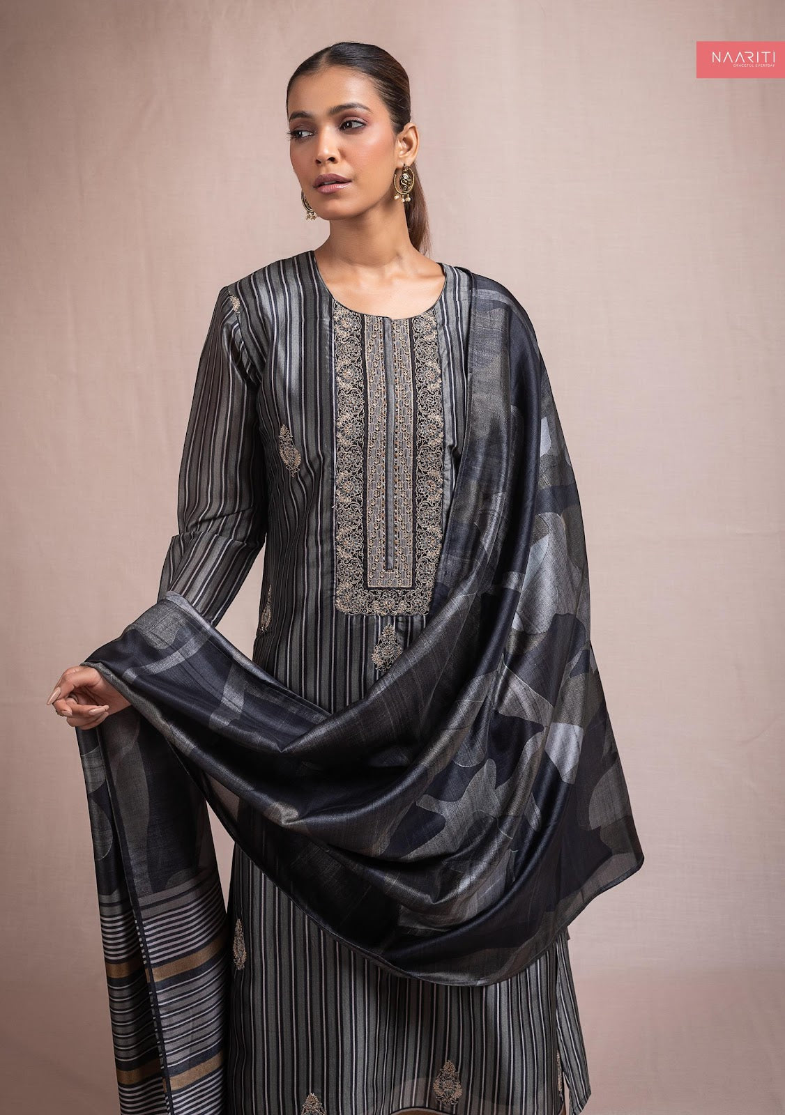 Zirsheel Naariti Velvet Suits Manufacturer
