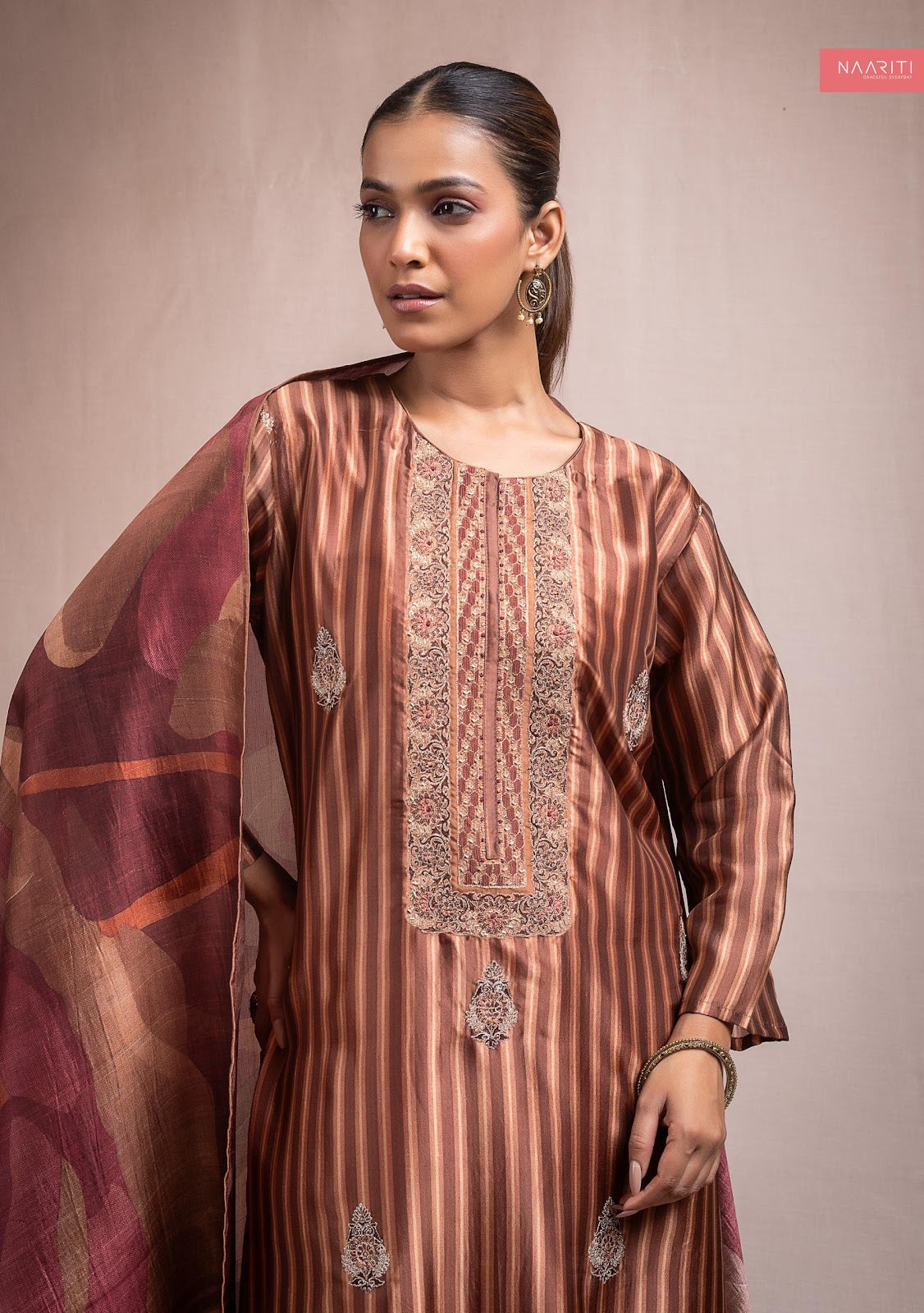 Zirsheel Naariti Velvet Suits Manufacturer