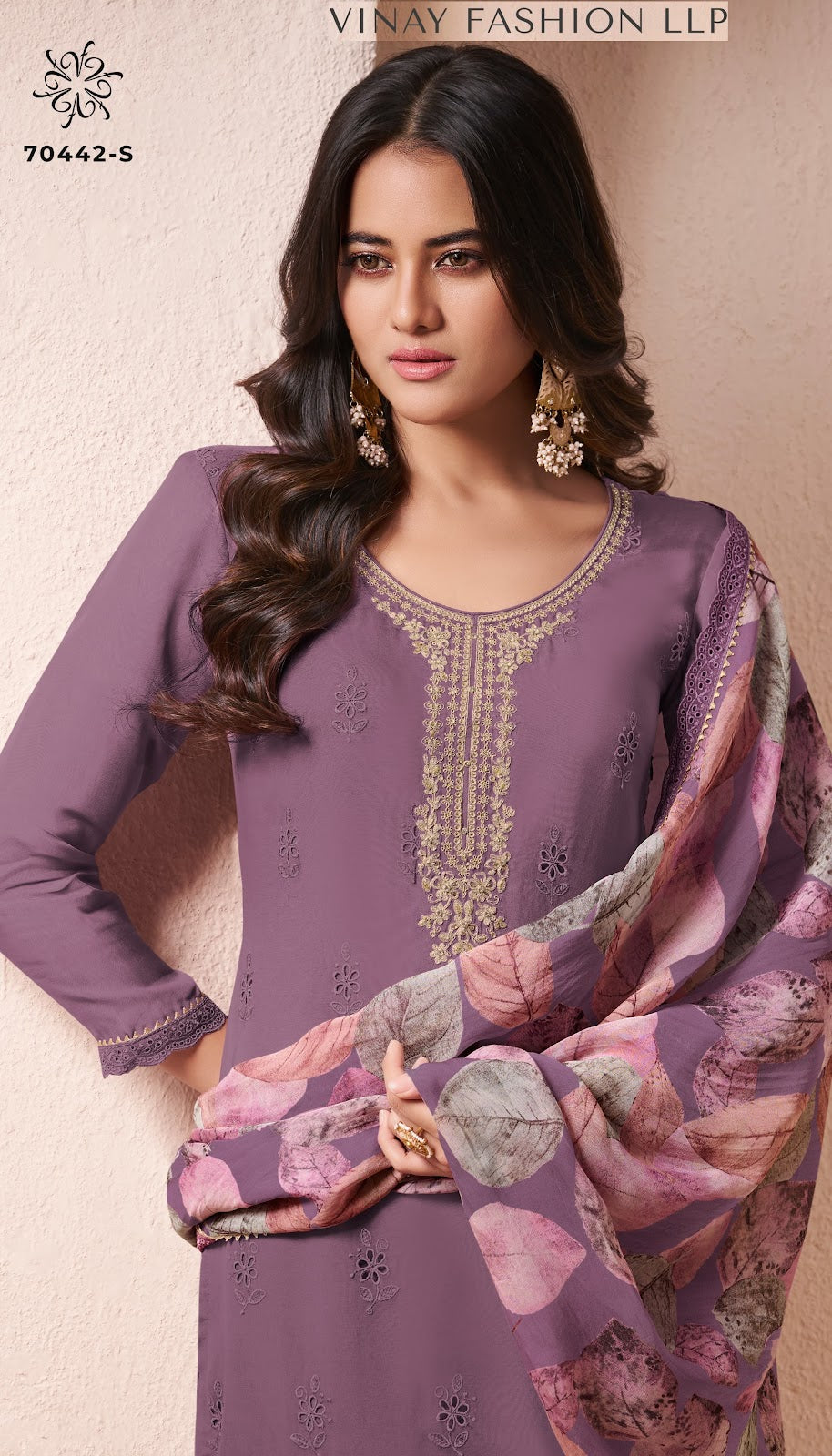 Khwaab Kuleesh Vinay Fashion Llp Organza Plazzo Style Suits Manufacturer