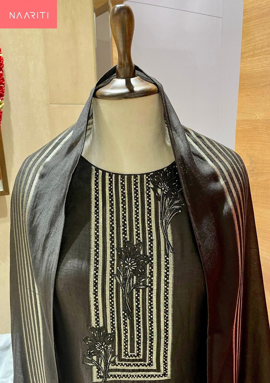 Kishum Naariti Linen Jacquard Salwar Suits Supplier Ahmedabad