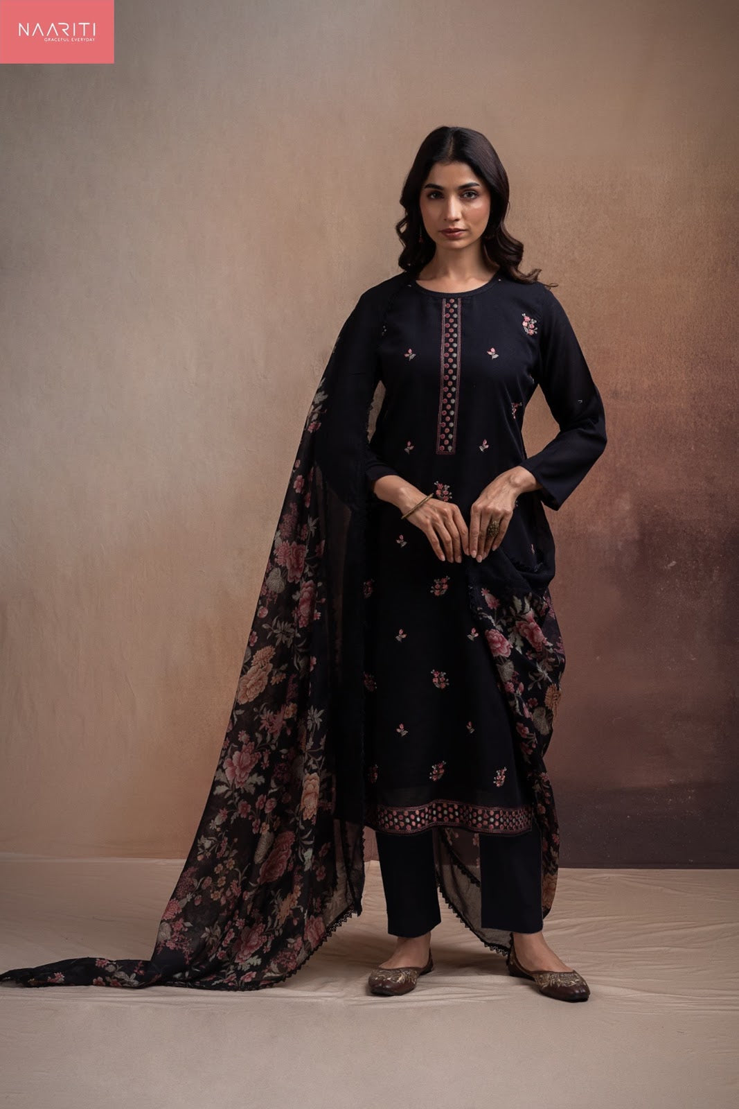 Kitor Naariti Cotton Linen Pant Style Suits Manufacturer Gujarat